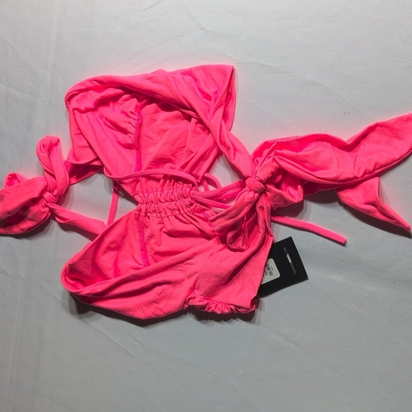 Fashion Nova Hot Pink Halter Top Size Large - Picture 2 of 5